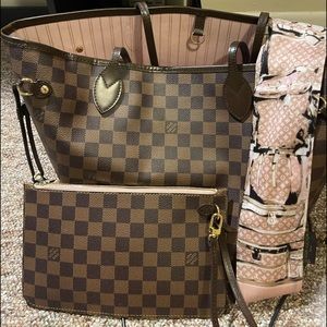 Louis Vutton Neverfull MM Rose Ballerina